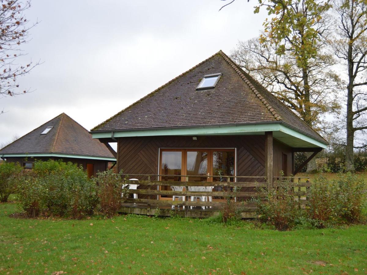 Chalet En Pleine Nature A Orsennes Avec Etang A Proximite, Ideal Pour 6 Personnes Et Animaux Admis - Fr-1-591-170 エクステリア 写真